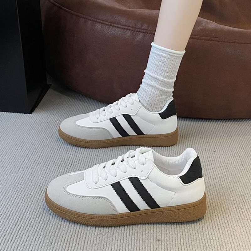 Baskets plates de tennis pour  - Vans Shoes Old Skool avis et prix