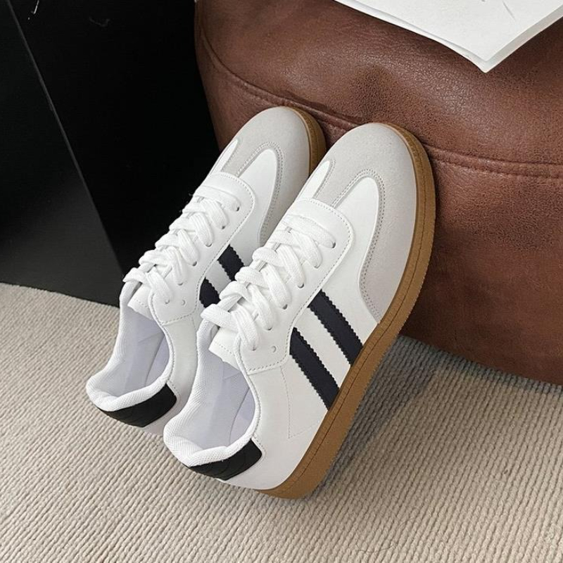 Baskets plates de tennis pour  - Vans Shoes Old Skool avis et prix
